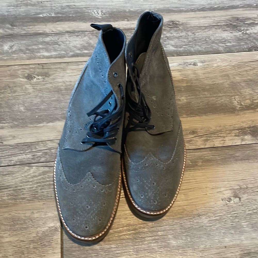 Size 10 men’s high top Oxford boots
